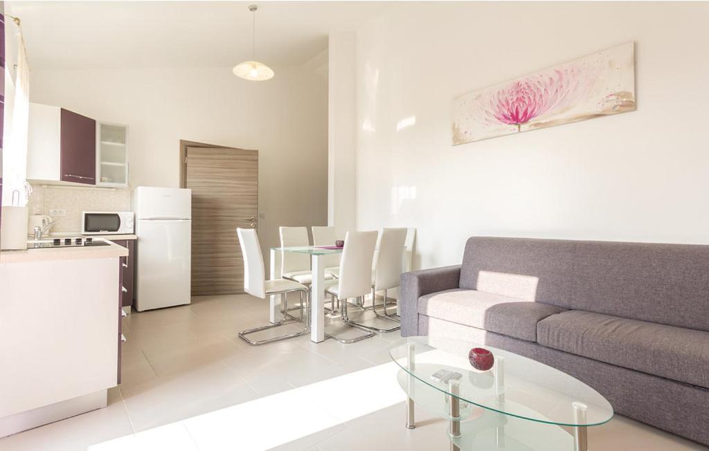 Apartments Sun Премантура Екстериор снимка