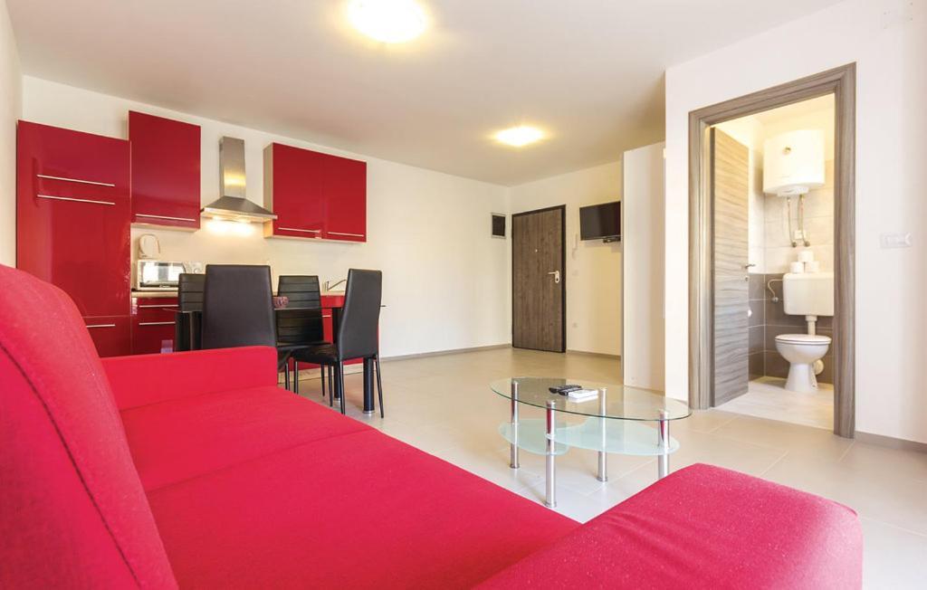 Apartments Sun Премантура Екстериор снимка